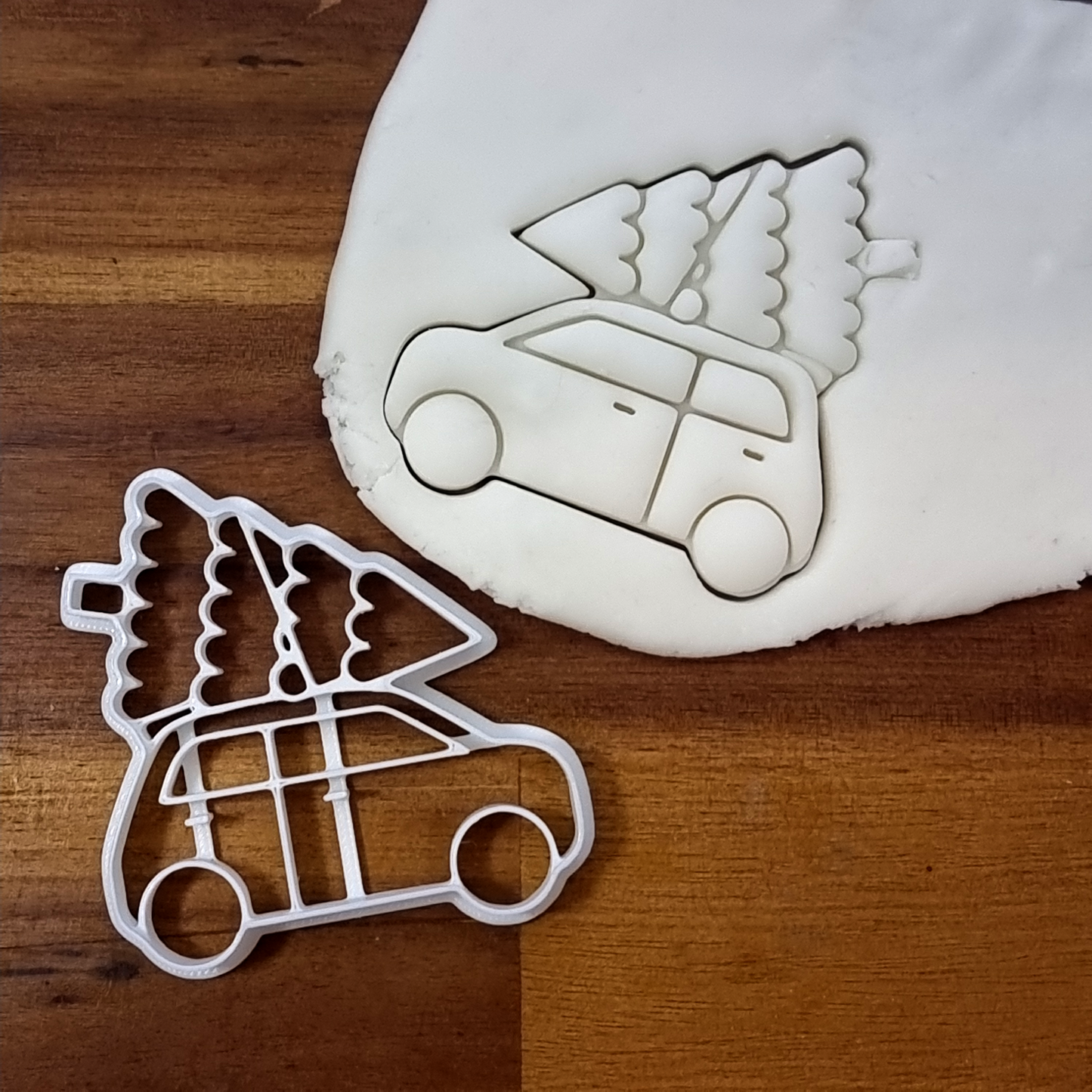 Auto s vánočním stromem | Vánoční vykrajovátko - Baker's Paradise